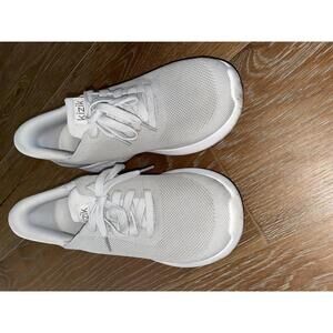 Kizik Men's Light Gray Sneakers Size 6.5